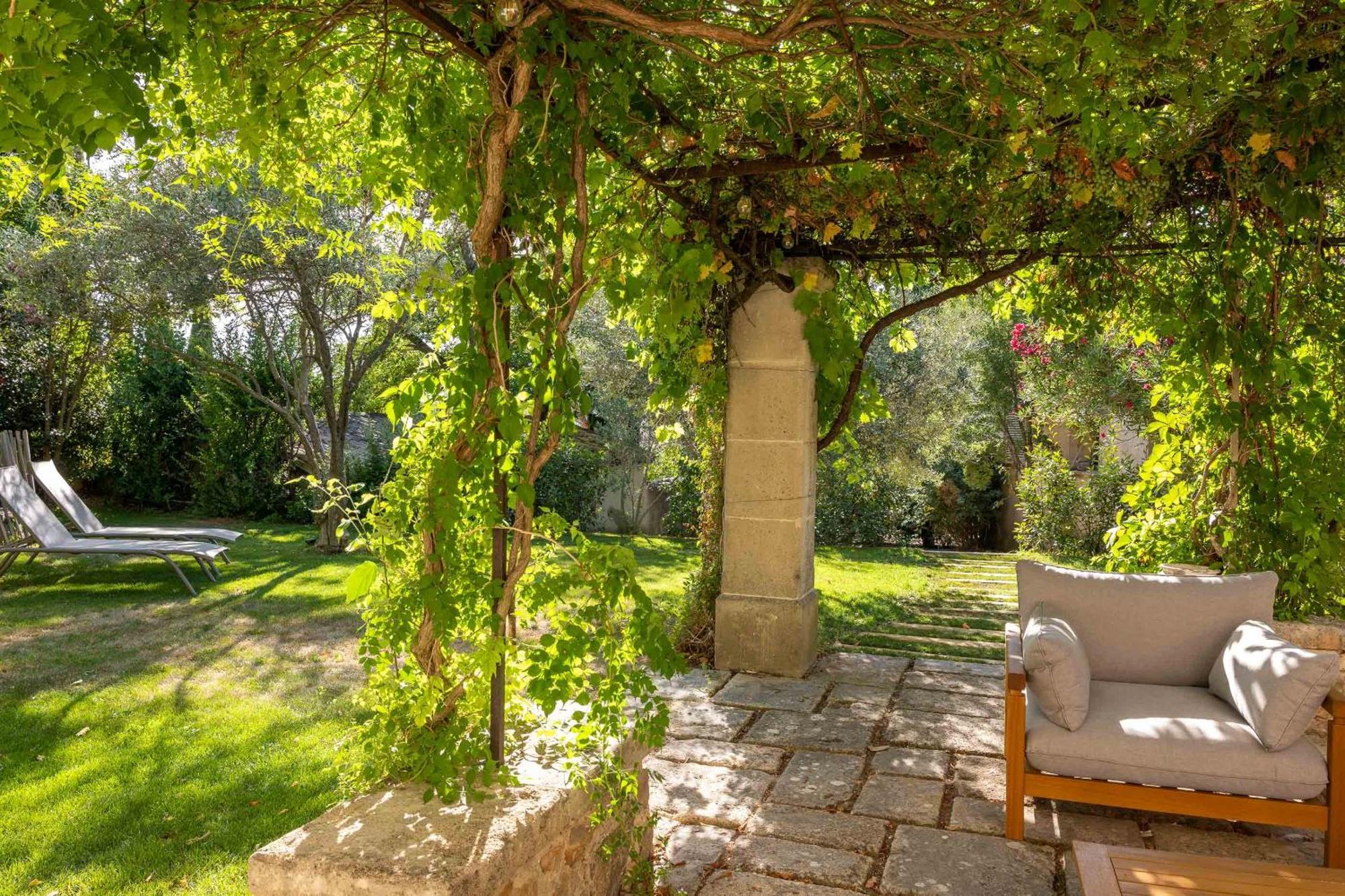 Hotel La Magdeleine - Mathias Dandine Gémenos Esterno foto