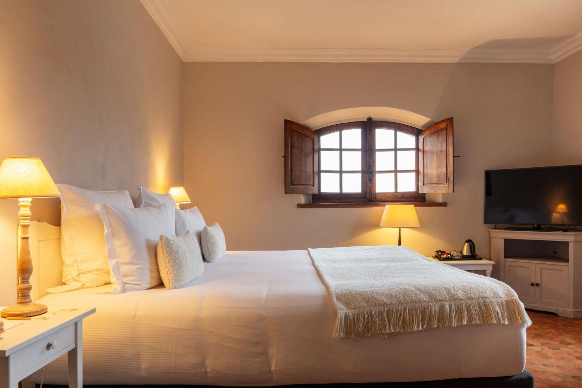 Hotel La Magdeleine - Mathias Dandine Gémenos Esterno foto